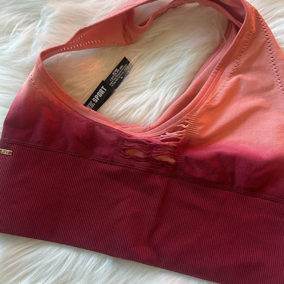 PINK
SEAMLESS LONGLINE SPORTS BRA - Picture 6 of 7